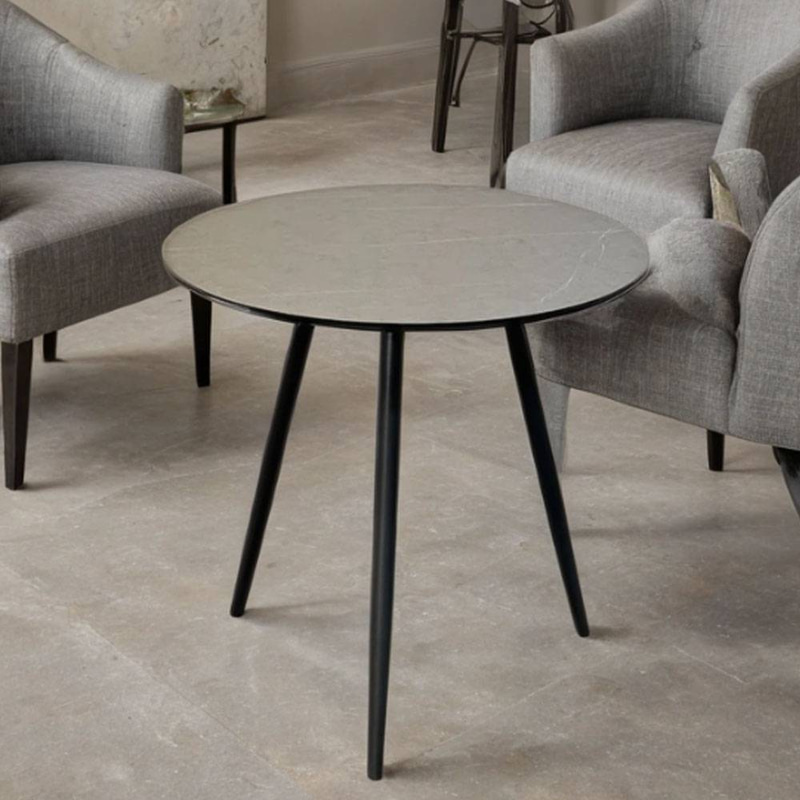 طاولة طعام مقاس 70*70*70 سم