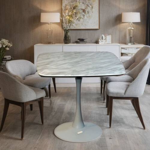 طاولة طعام مقاس 80*80*75 سم