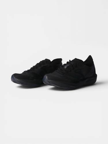 حذاء أديداس أديزيرو تاكومي سين 11