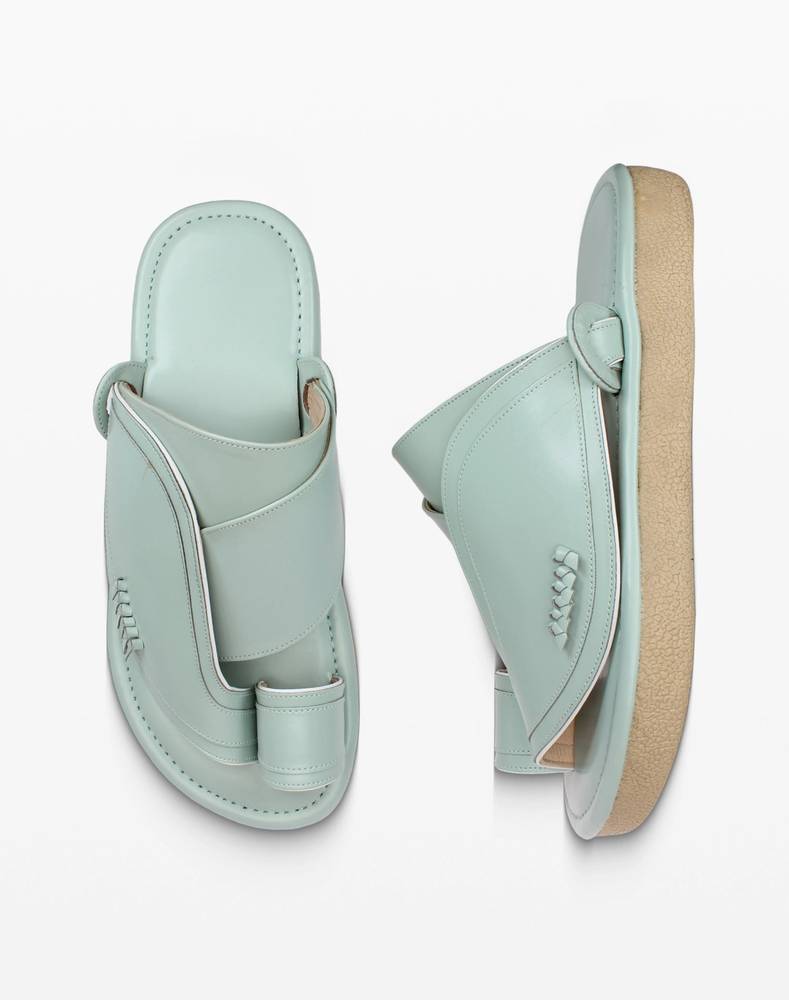 حذاء شرقي جلد طبيعي سادة - أزرق سماوي