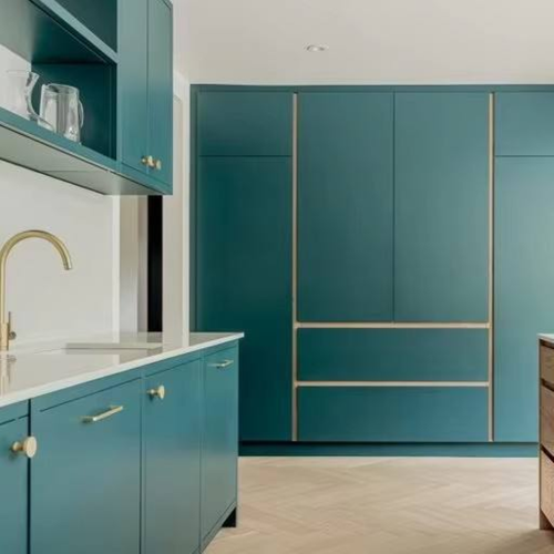 Custom Green Lacquer Modern Island Handleless Design Acrylic Door Panel Surface Includes Faucet Accessory Kitchen Cabinet