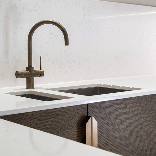 Custom High-End Solid Wood Melamine Island Automatic Design for Dining Includes Faucet Drawer Basket Accessories Kitchen Cabinet