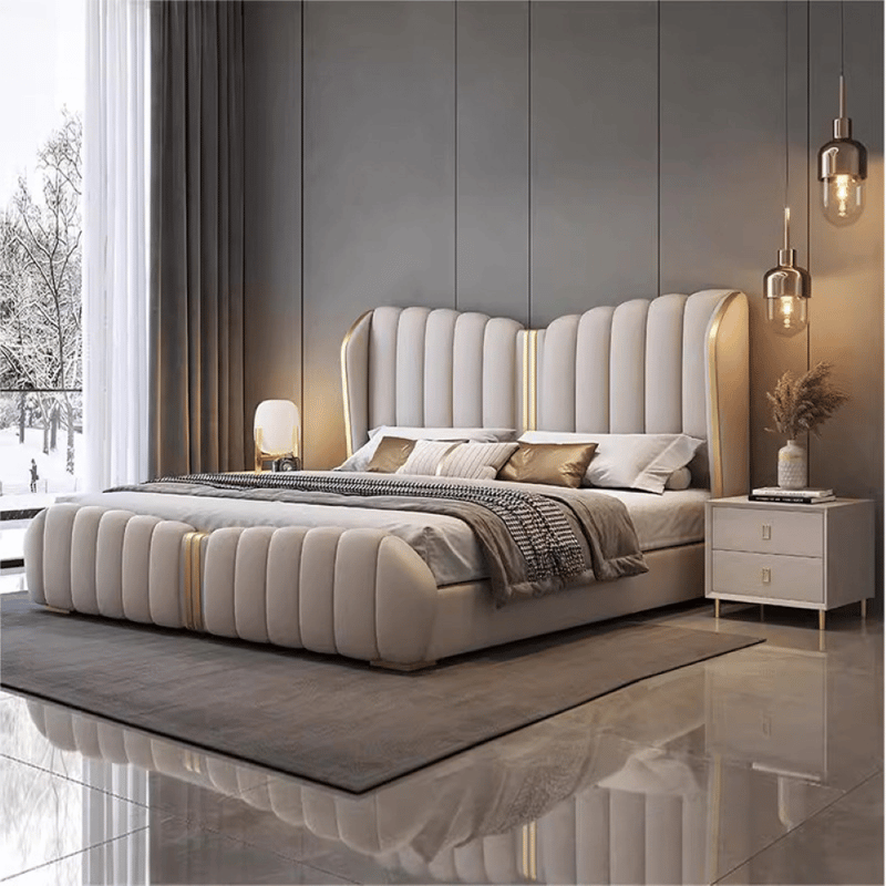 سرير جلد فاخر بتصميم قنوات عمولية وإطار ذهبي