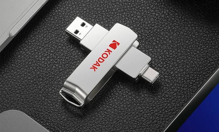 قارئ بطاقات الذاكرة فائق السرعة - Kodak X203 256 GB