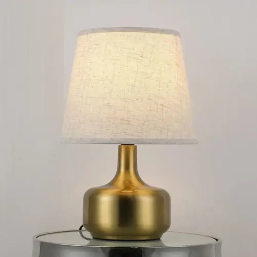 مصباح طاولة