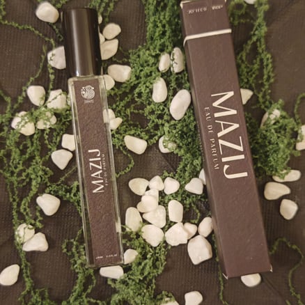 مني عطر mazij✨_image_0