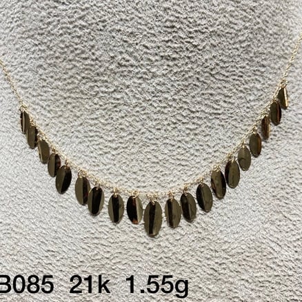 عقد ذهب عيار 21