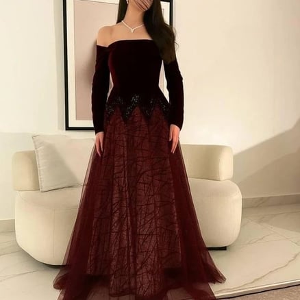 فستان سهرة مخمل مع أكمام منفصلة_image_0