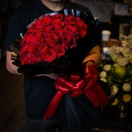 Red Roses Bouquet