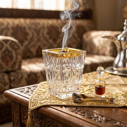 مبخرة زجاجية صغيرة: لمسة أناقة عطرية_image_0