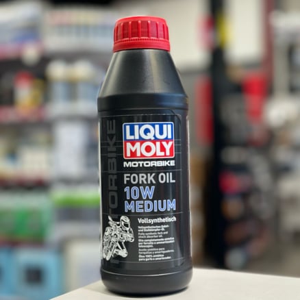 ليكوي مولي | زيت مساعدات الدراجات النارية لزوجة 10W ميديوم - سعة 500 مل_image_0