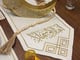 مفرش سفرة - بنقشة أهلاً وسهلاً - مطرز ذهبي - طقم كامل ل8 أشخاص_image_3
