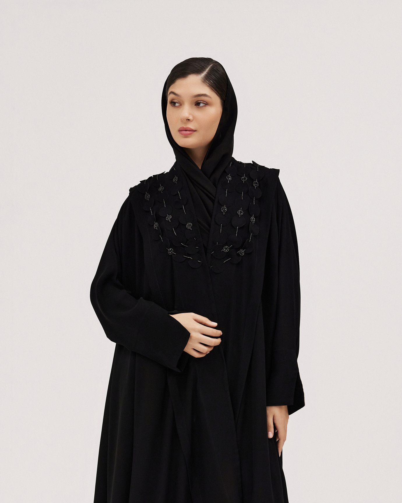 عباية ملكي سوداء