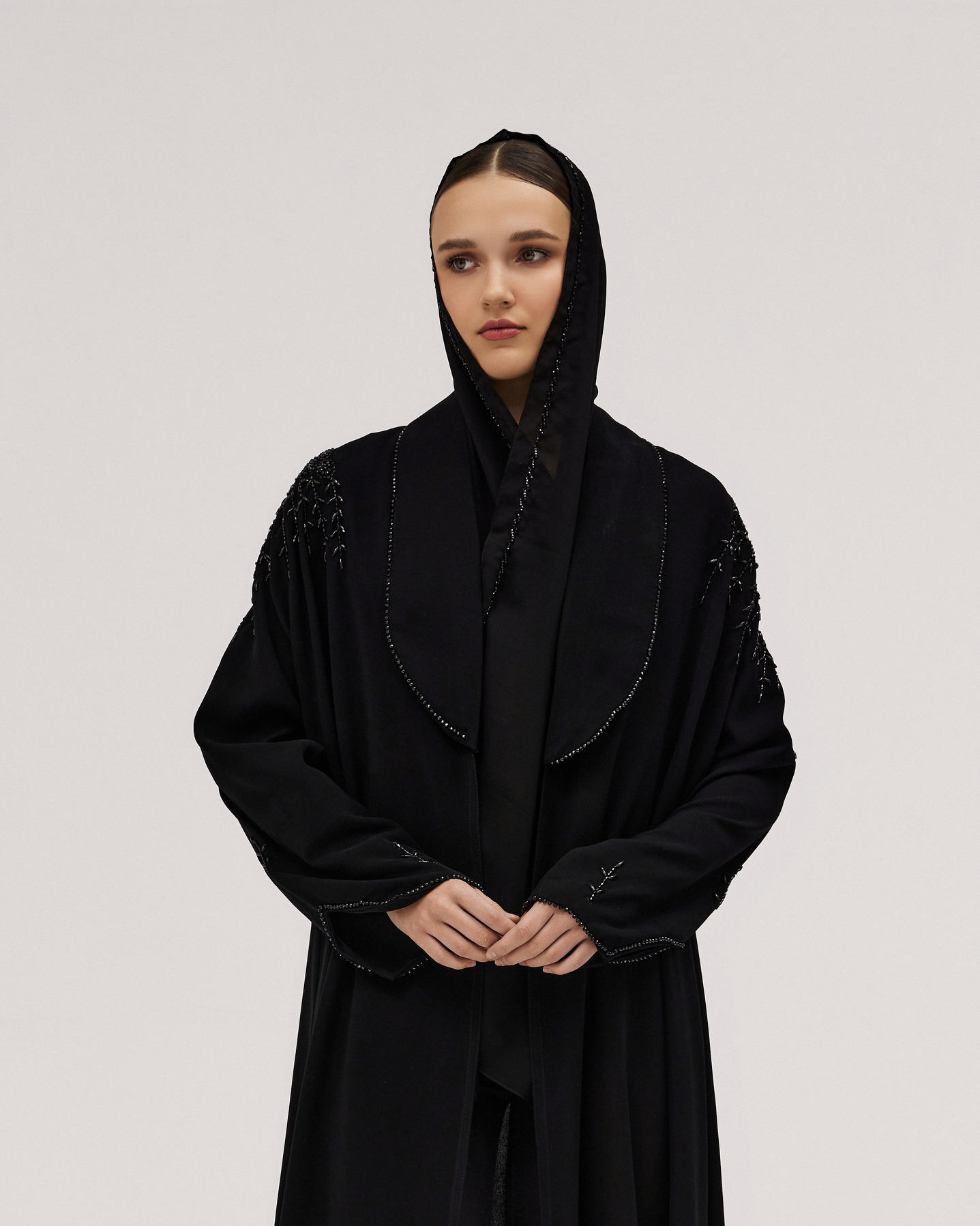 عباية باربي سوداء