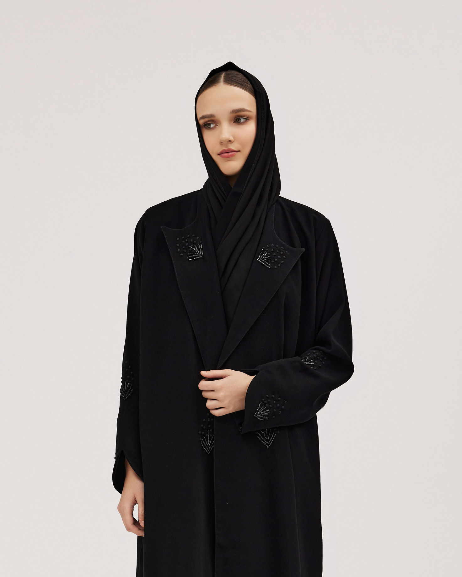 عباية باربي سوداء