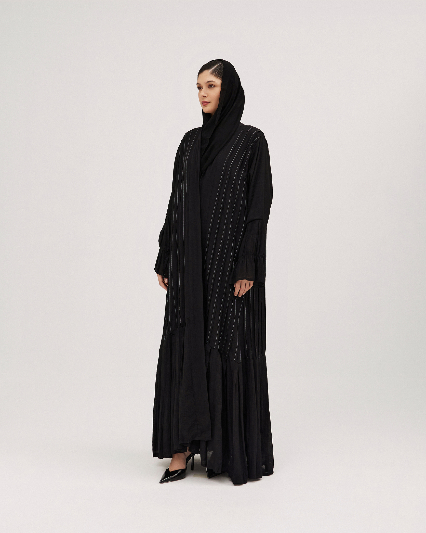 خطوط بيضاء طولية