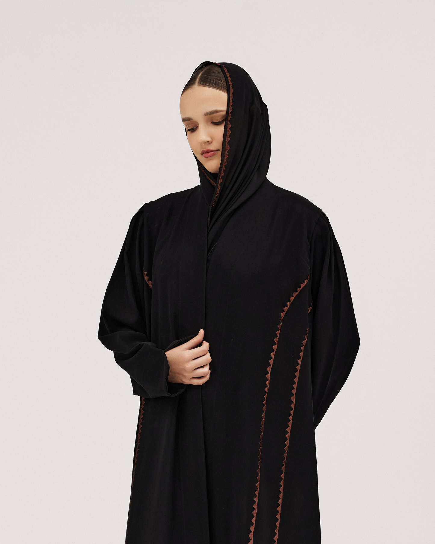 عبايات لف سوداء