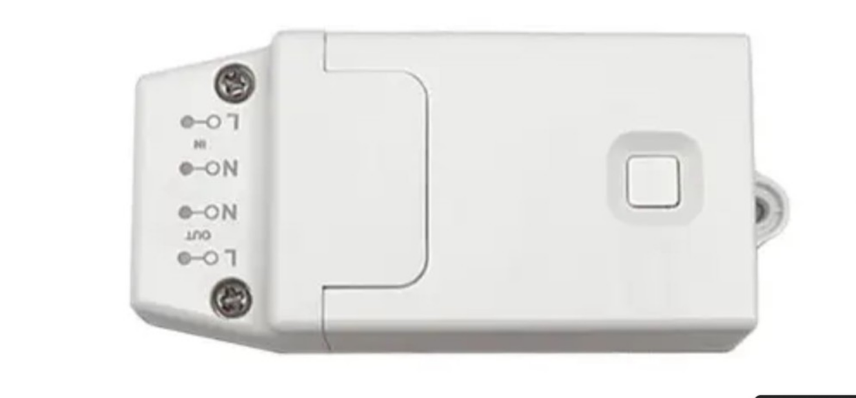  Intelligent lighting control device with dimming capability 