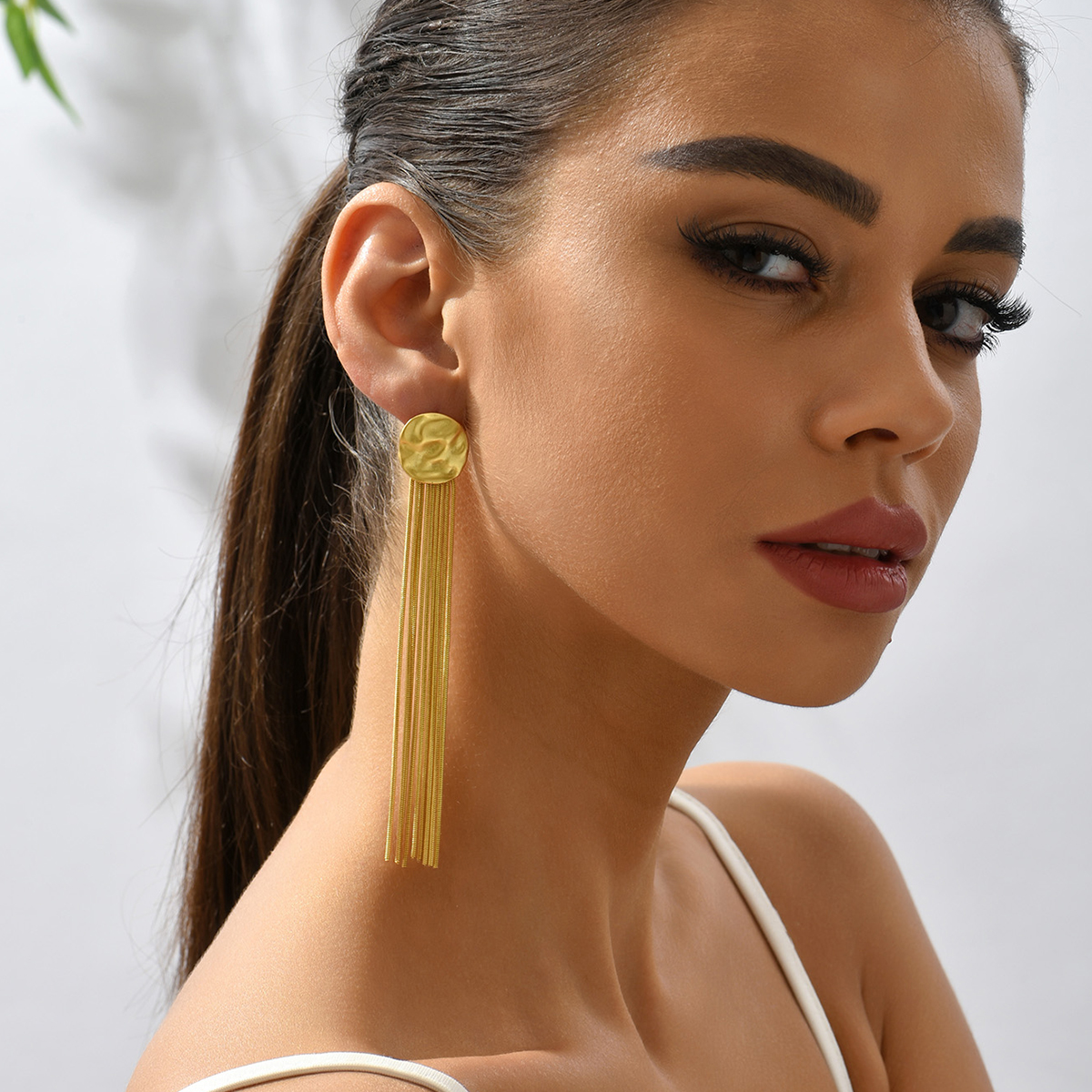 اقراط نسائية