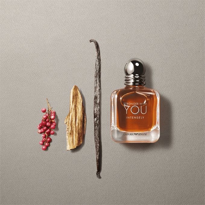  عطر إمبوريو أرماني سترونجر ويذ يو إنتنسلي للرجال - أو دو بارفان 100مل 