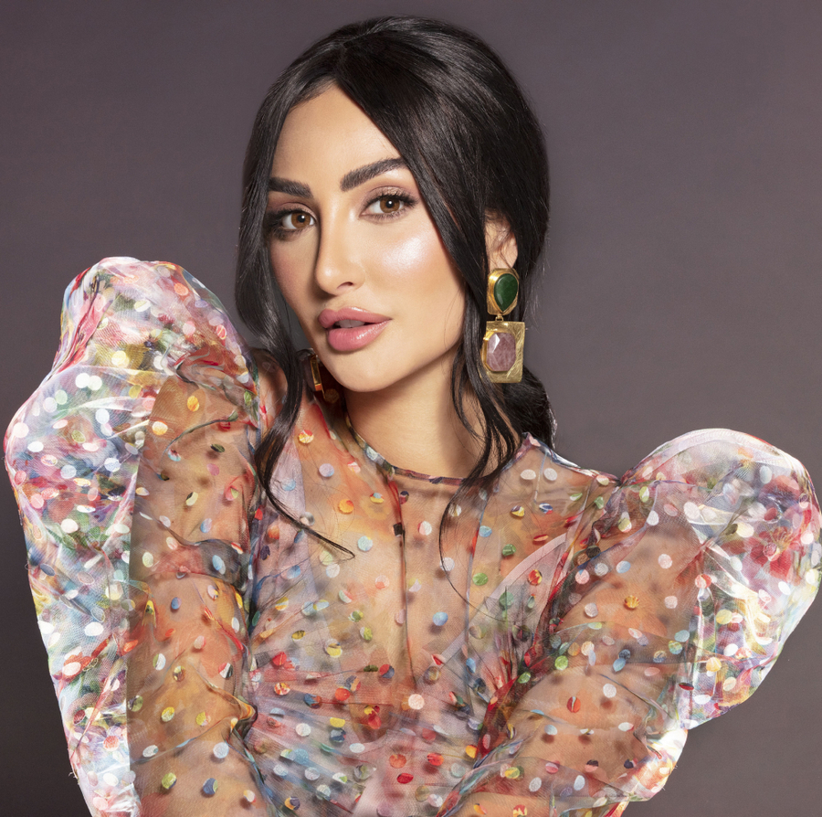  عدسات ملونة من امارا - برونيت 