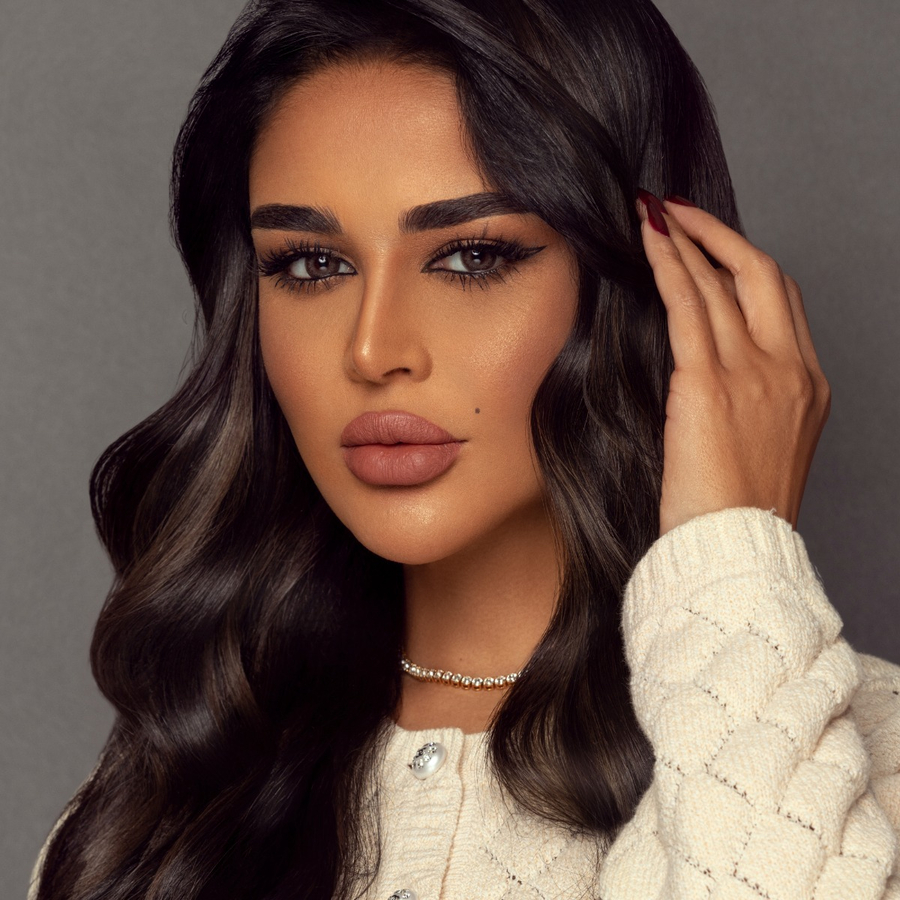  عدسات ملونة من امارا - بن 