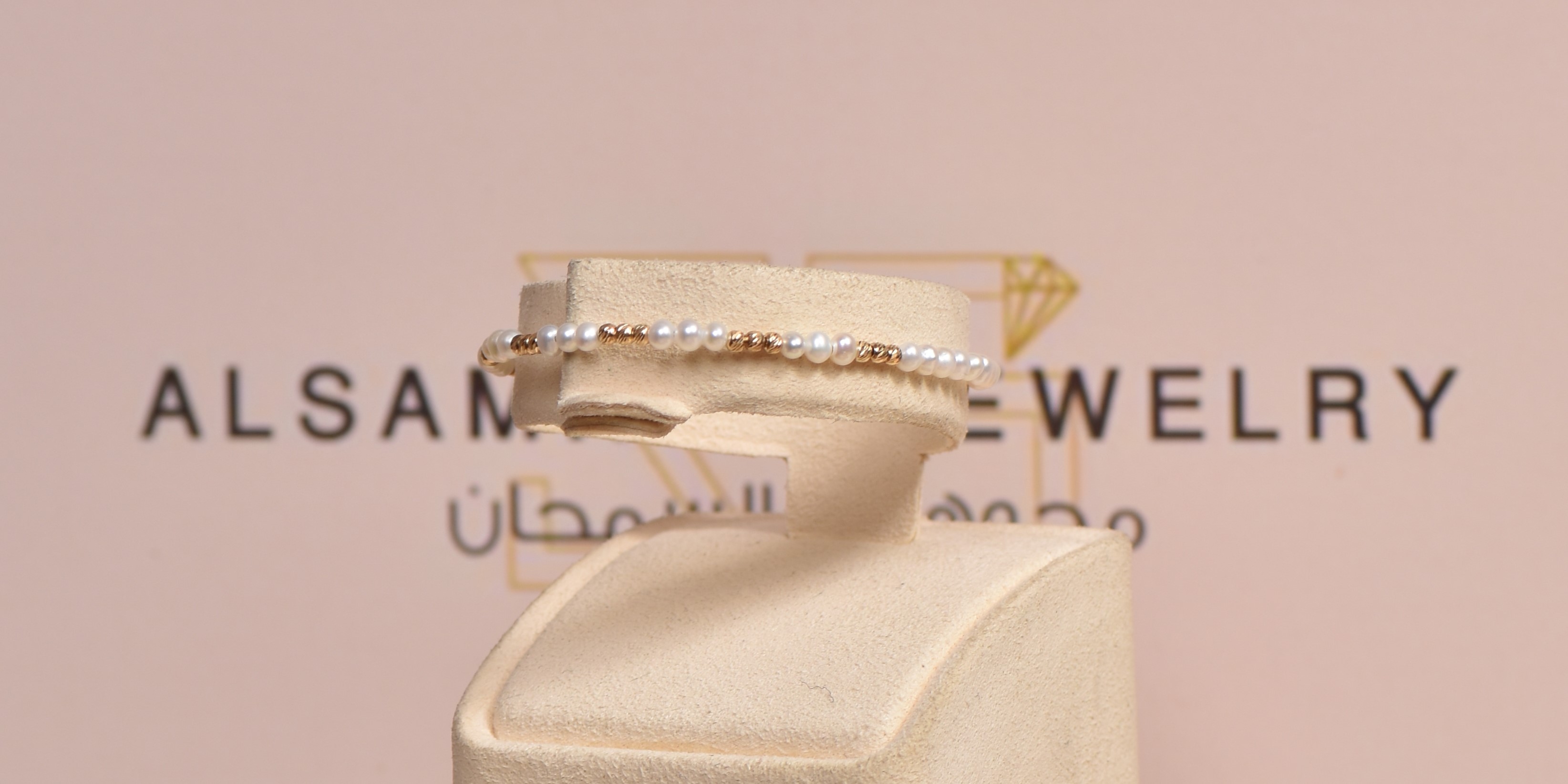  سوارة واقفة عيار 18 