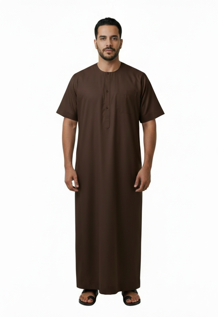 ثوب لون بني