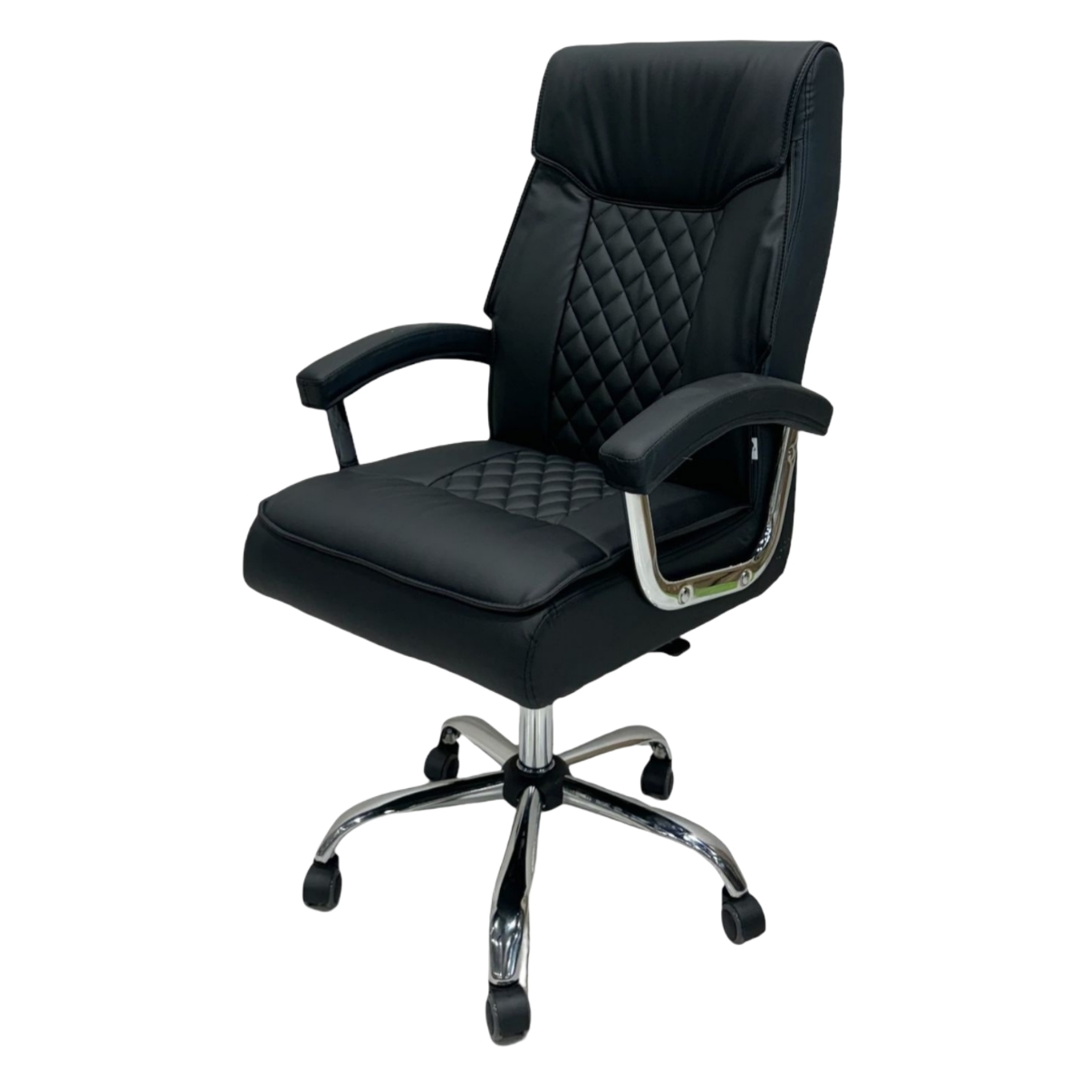  Black diamond-quilted leather office chair with wheels 