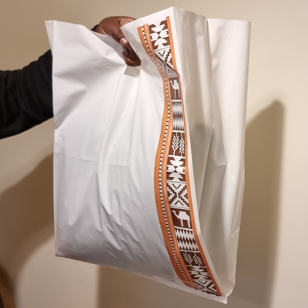  باكيت كيس أبيض بنقشة تراثية كبير 