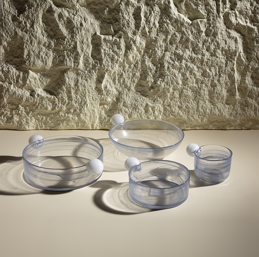 Elegant serving platters that combine beauty and functionality