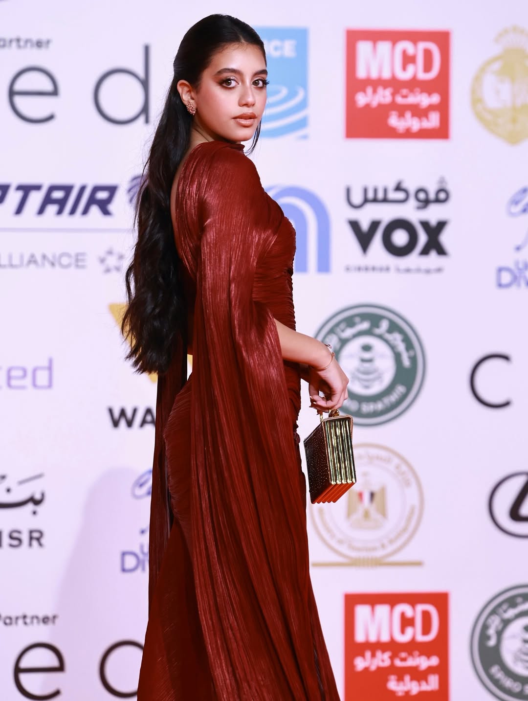 فستان سهرة راقي جدا مناسب للمناسبات