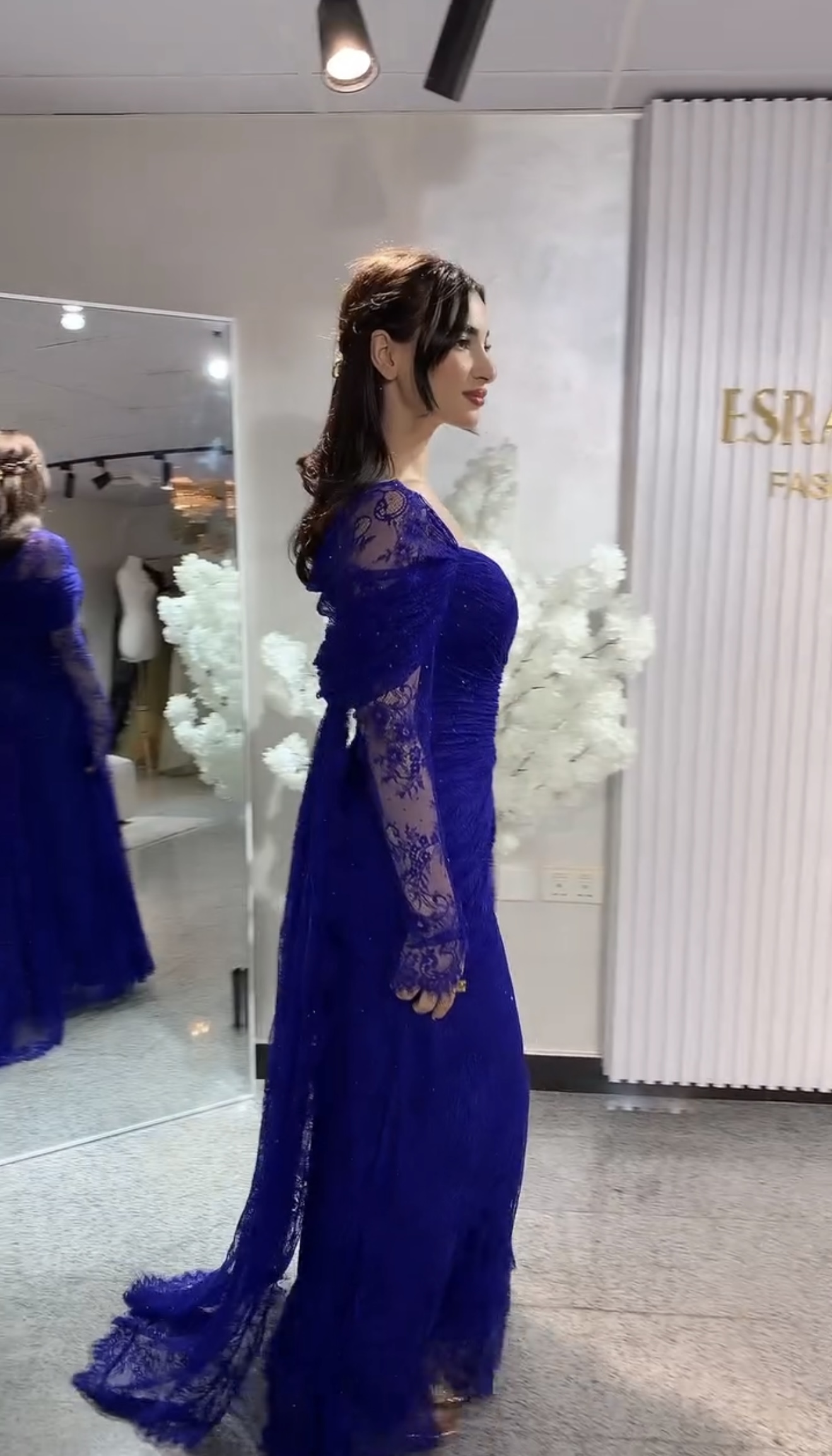 فستان سهرة دانتيل 