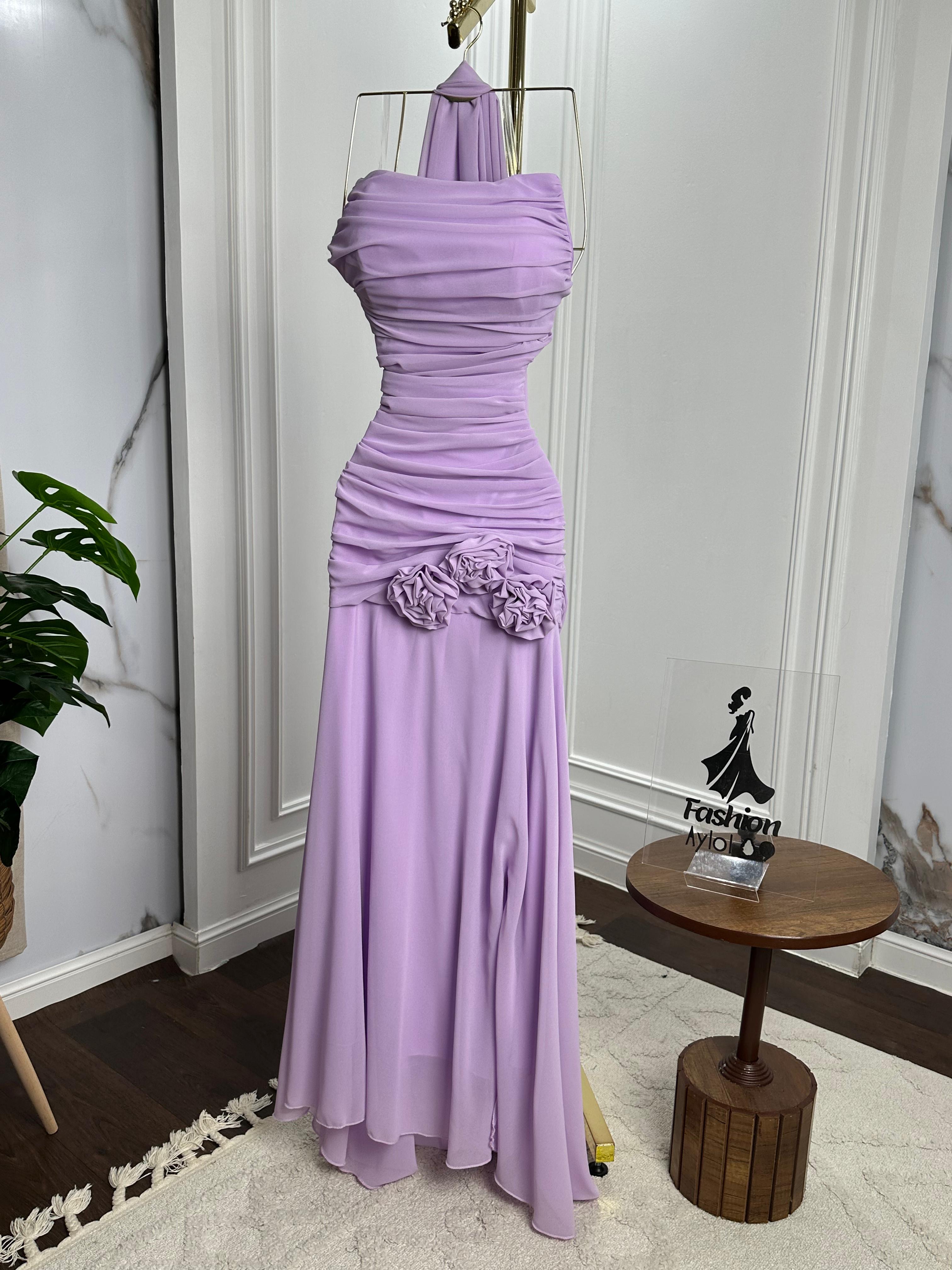فستان سهره على ورد جميل 