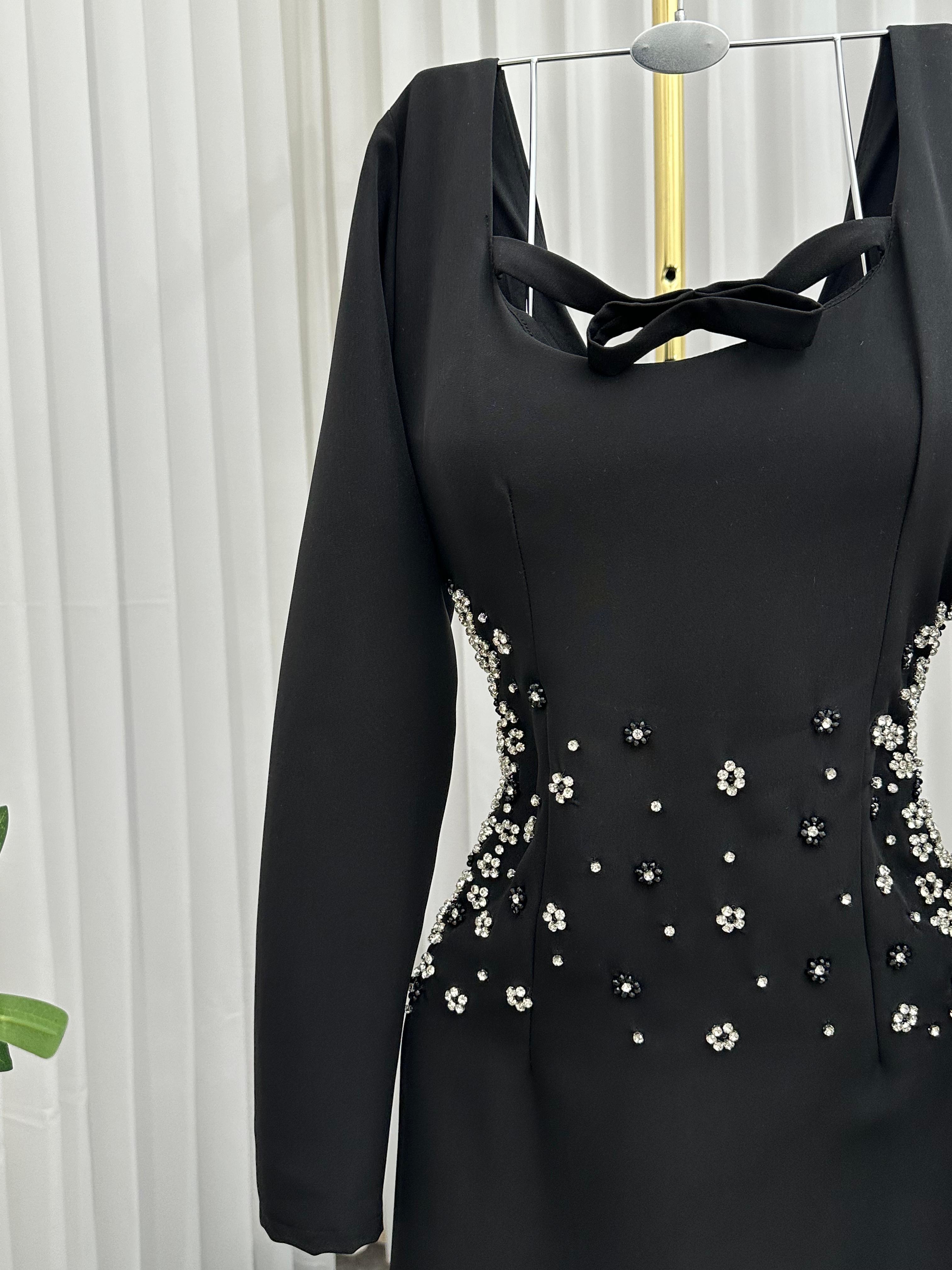 فستان سهره اسود مطرز