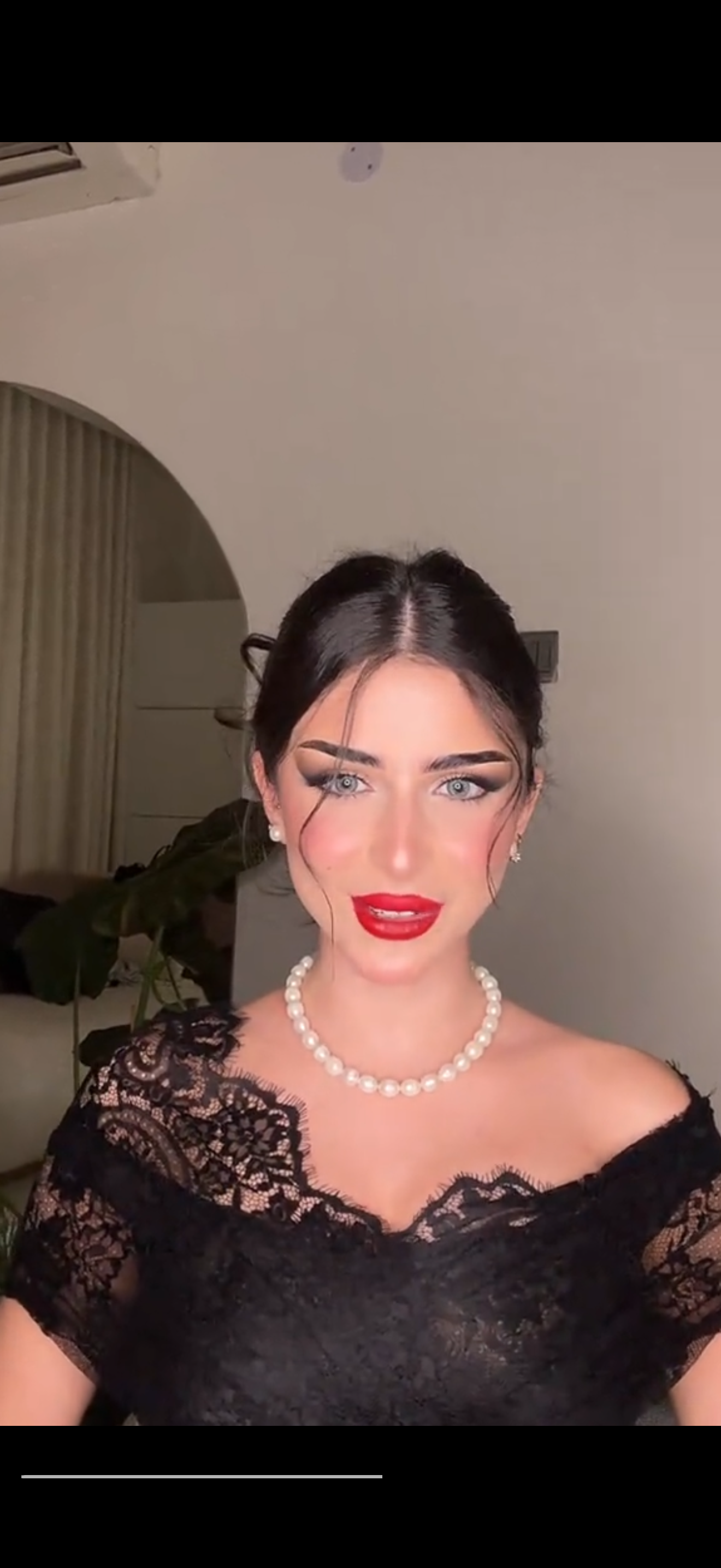 فستان دانتيل اسود 