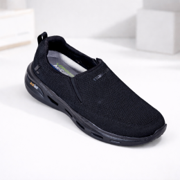 Sports shoes