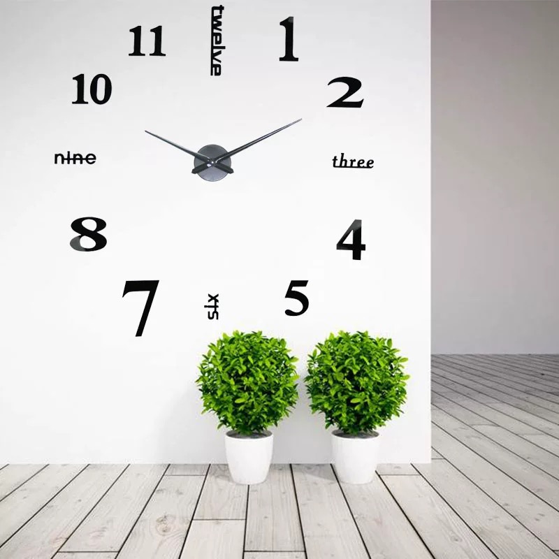 ساعة حائط مودرن بالأرقام الإنجليزية