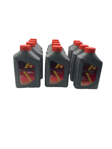 Hyundai XTeer 5W-30 motor oil carton containing 12 bottles