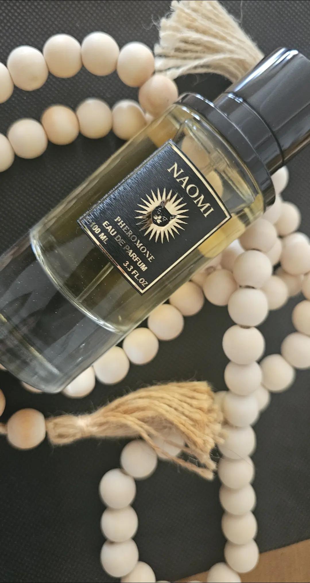 عطر نعومي