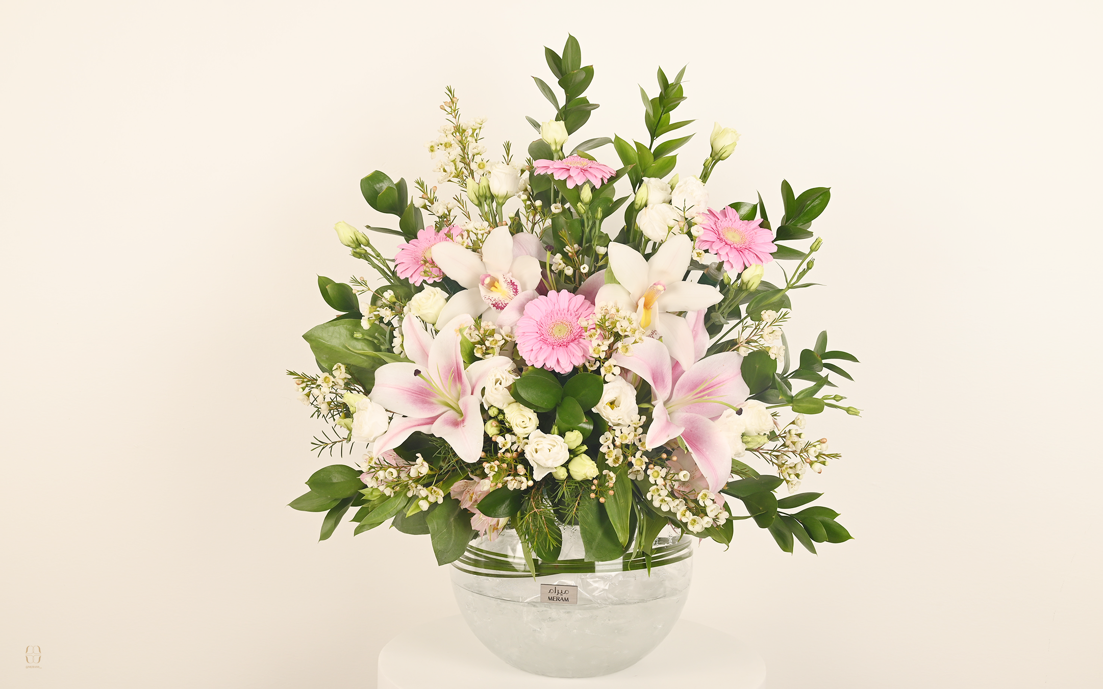 فازة ورد ملونة - متجر ميرام