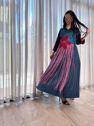 Crepe Jalabiya With Fuchsia Fringe