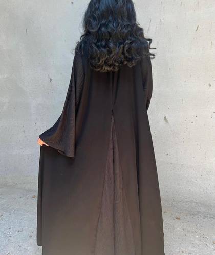 Crepe Fabric Abaya With Flared Sleeves