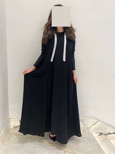 عباية أسود كلفة أوف وايت أكمام ستريتش أسود