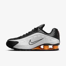  Nike سنيكر 'شوكس R4