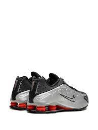  Nike سنيكر 'شوكس R4