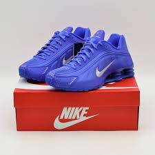  Nike سنيكر 'شوكس R4
