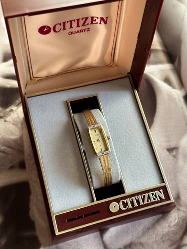 ساعة عتيقة ماركة Citizen من ١٩٨٠م
