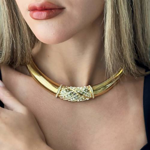 عقد عتيق فاخر ماركة Christian Dior من ١٩٨٠م