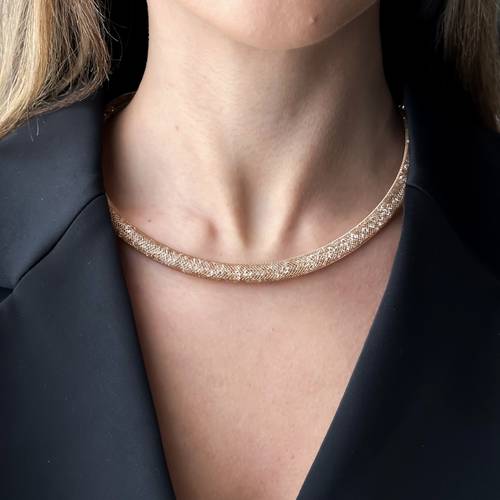 عقد عتيق فاخر ماركة Swarovski من ١٩٩٠م